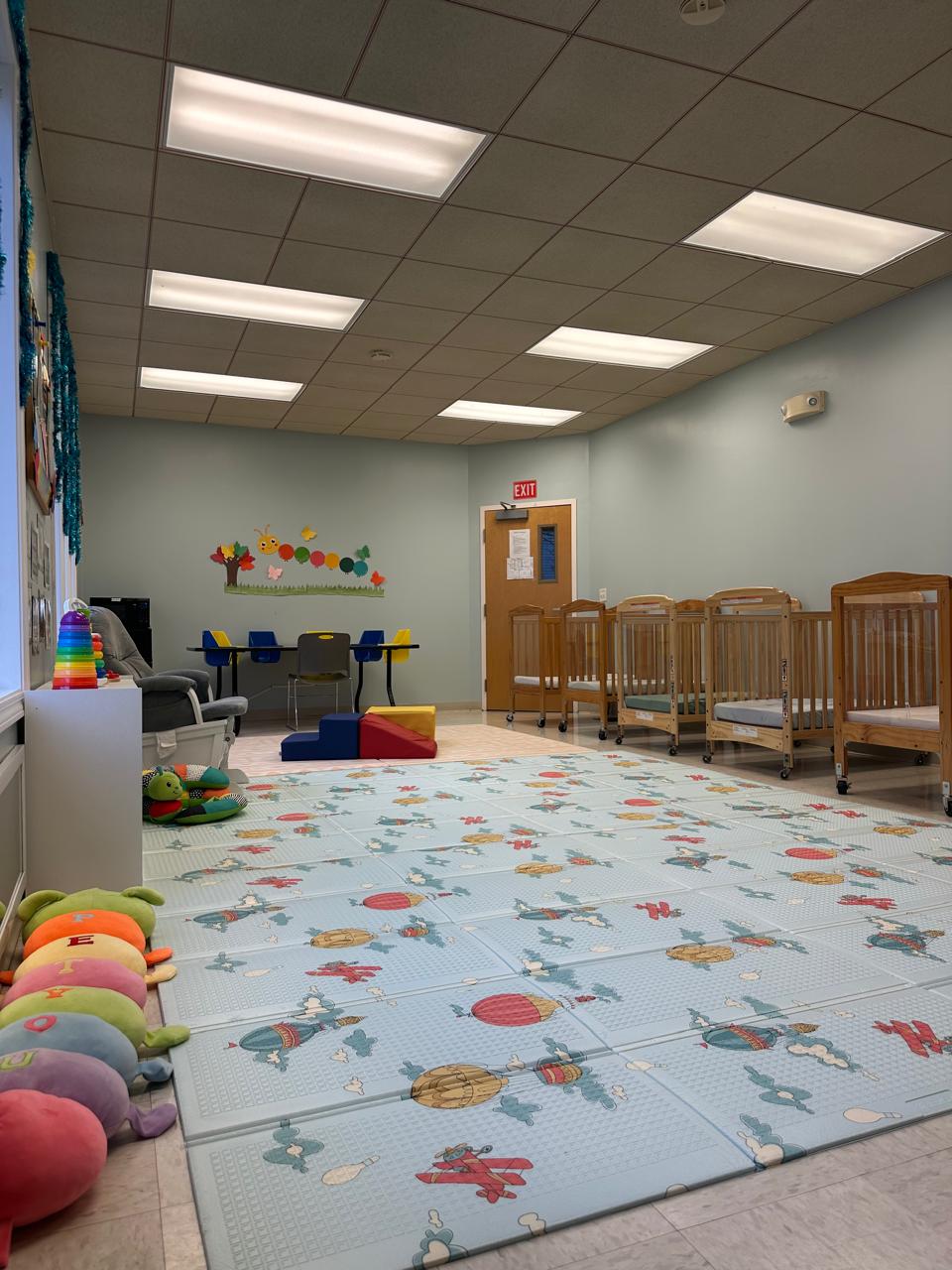 Infant room environment 5